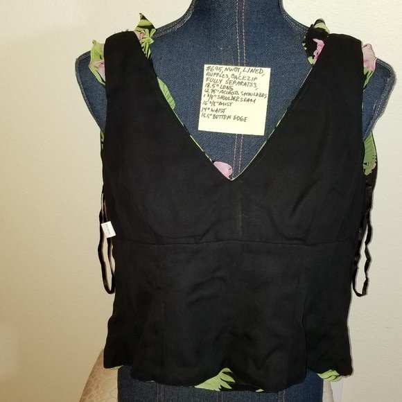 #695 NWOT Kay Unger New York Ruffled Silk Top 4 - Picture 10 of 12